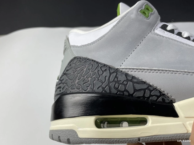 Air 136064-006 Retro Chlorophyll 3 Jordan 0520